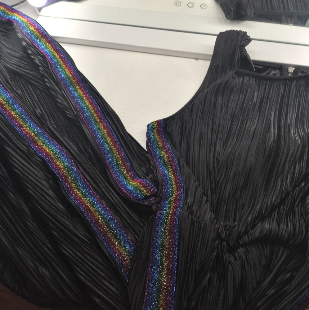 Wild Fable Women's Sleeveless Cropped Bodre Jumpsuit with Rainbow Stripe: Medium